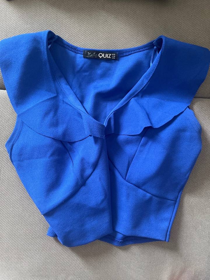 blue crop top