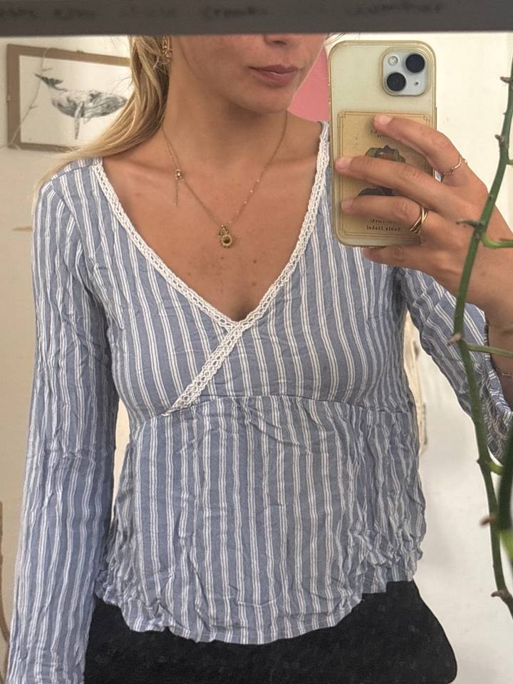 Hollister blouse striped