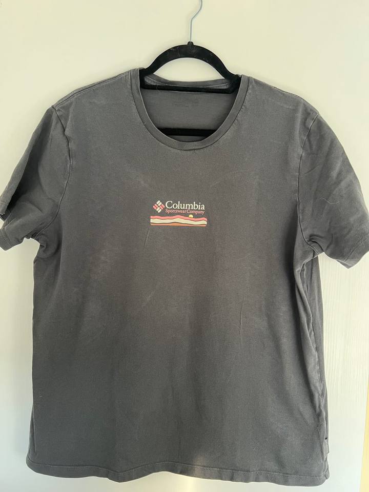 Columbia T Shirt