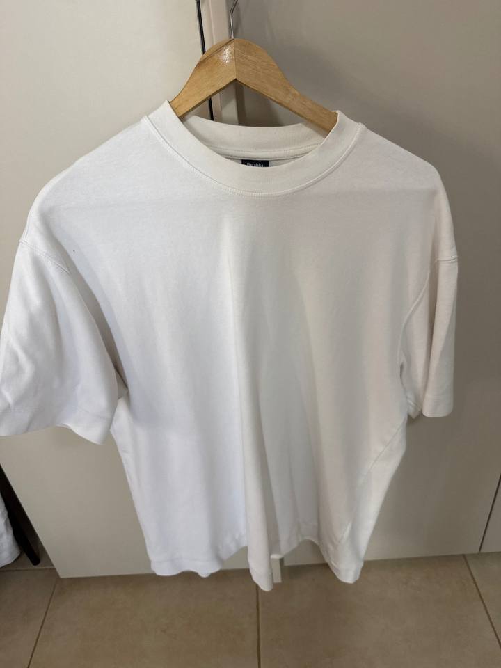 T-shirt body fit